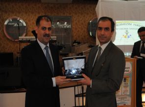 Kitap okuma yarışmasında birinci olacaklar umreye götürülecek Kitap okuma yarışmasında birinci olacaklar umreye götürülecek