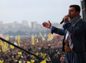 İstanbul'daki Nevruz (Newroz) kutlaması devam ediyor İstanbul'daki Nevruz (Newroz) kutlaması devam ediyor