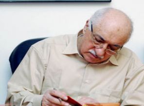 Fethullah Gülen benzetmesi Nuh Gönültaş'ı kızdırdı Fethullah Gülen benzetmesi Nuh Gönültaş'ı kızdırdı