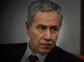 Bülent Arınç istifa mı ediyor? Bülent Arınç istifa mı ediyor?