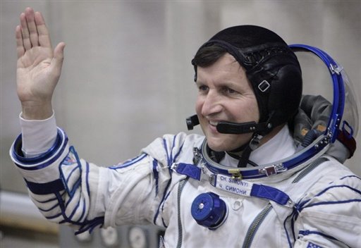 Weltraumtourist Simonyi auf dem Weg zurück zur Erde