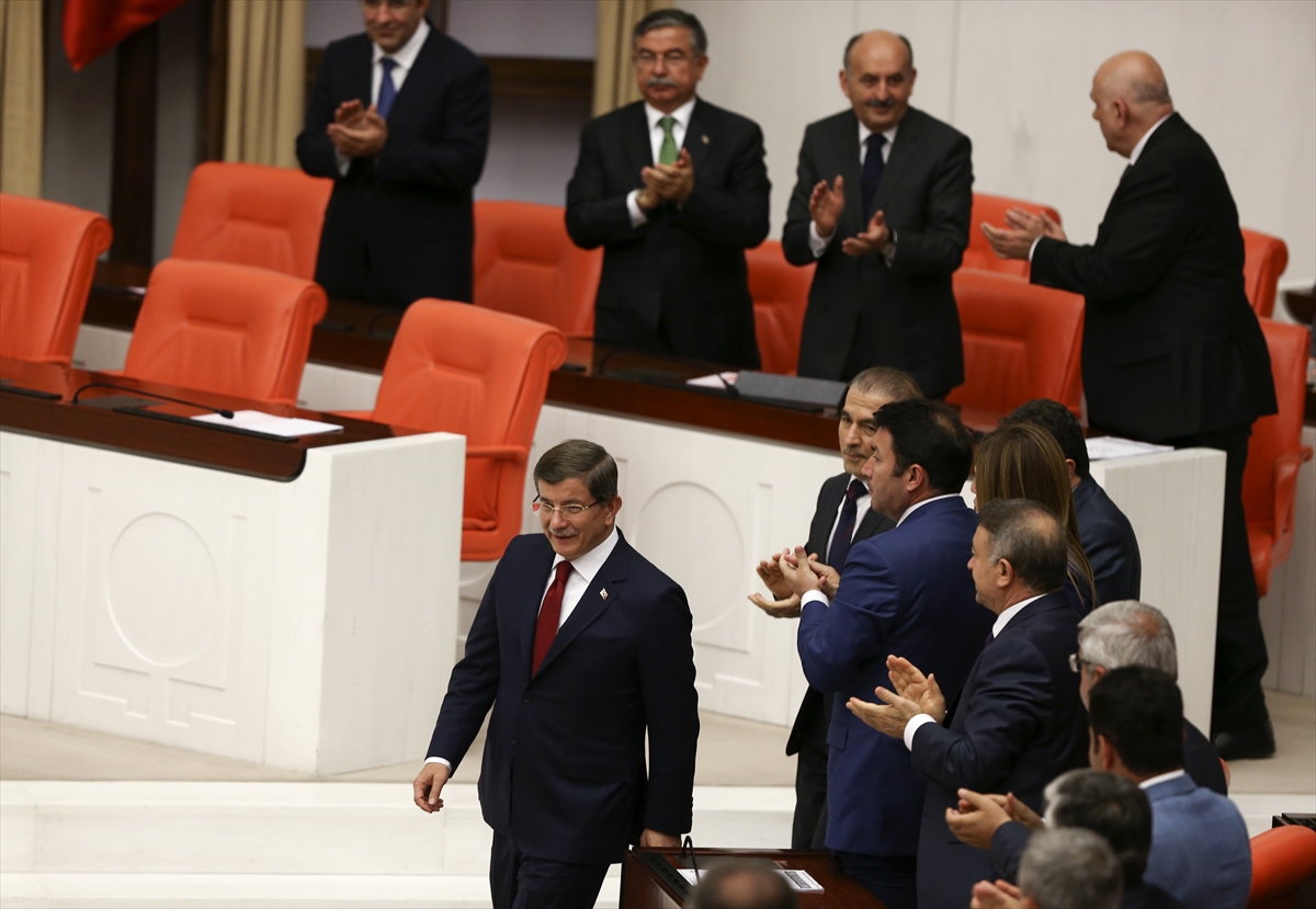 ahmet-davutoglu_9195