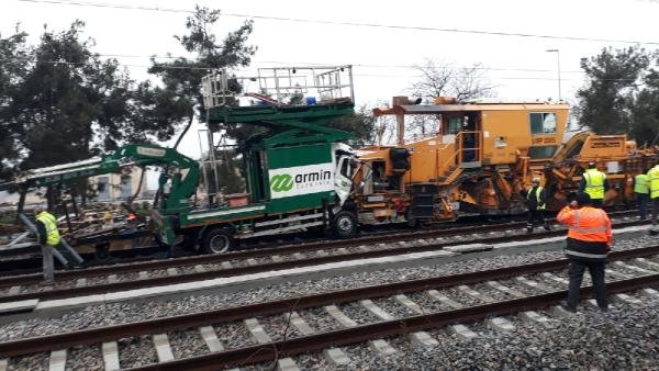İstanbul Floryada iki tren çarpıştı1
