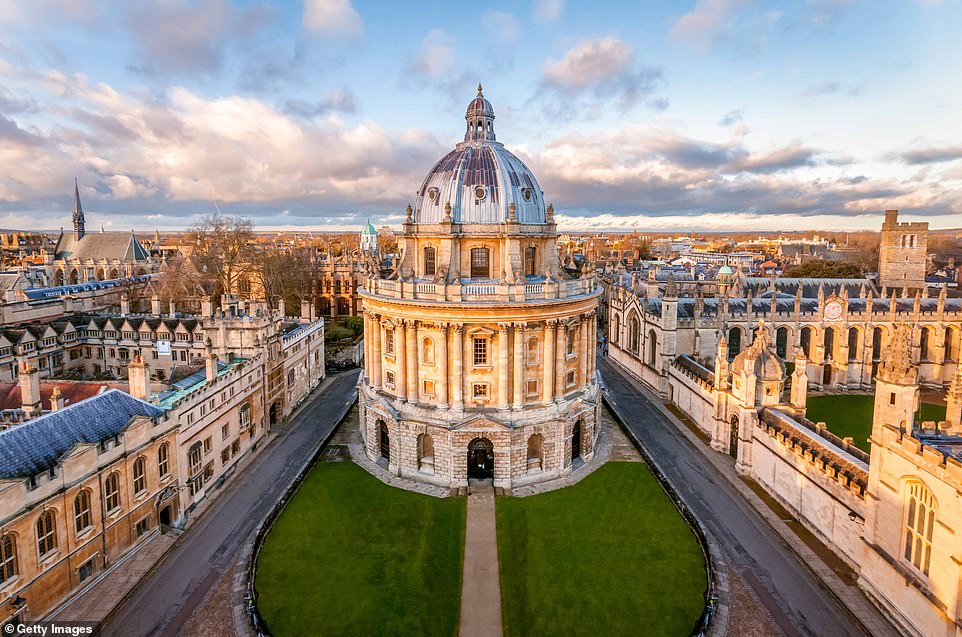 25686604-8088093-A_general_view_of_Oxford_University_above_The_Radcliffe_Camera_a-a-98_1583663450881