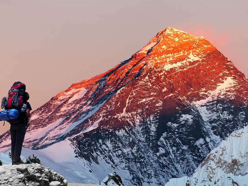 NAT-Mount-Everest-2-1599479476534_1746867f138_original-ratio.jpg
