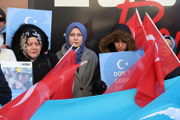 New-Yorkta-yaşan-Türkler,-Doğu-Türkistan-için-sokaklarda2