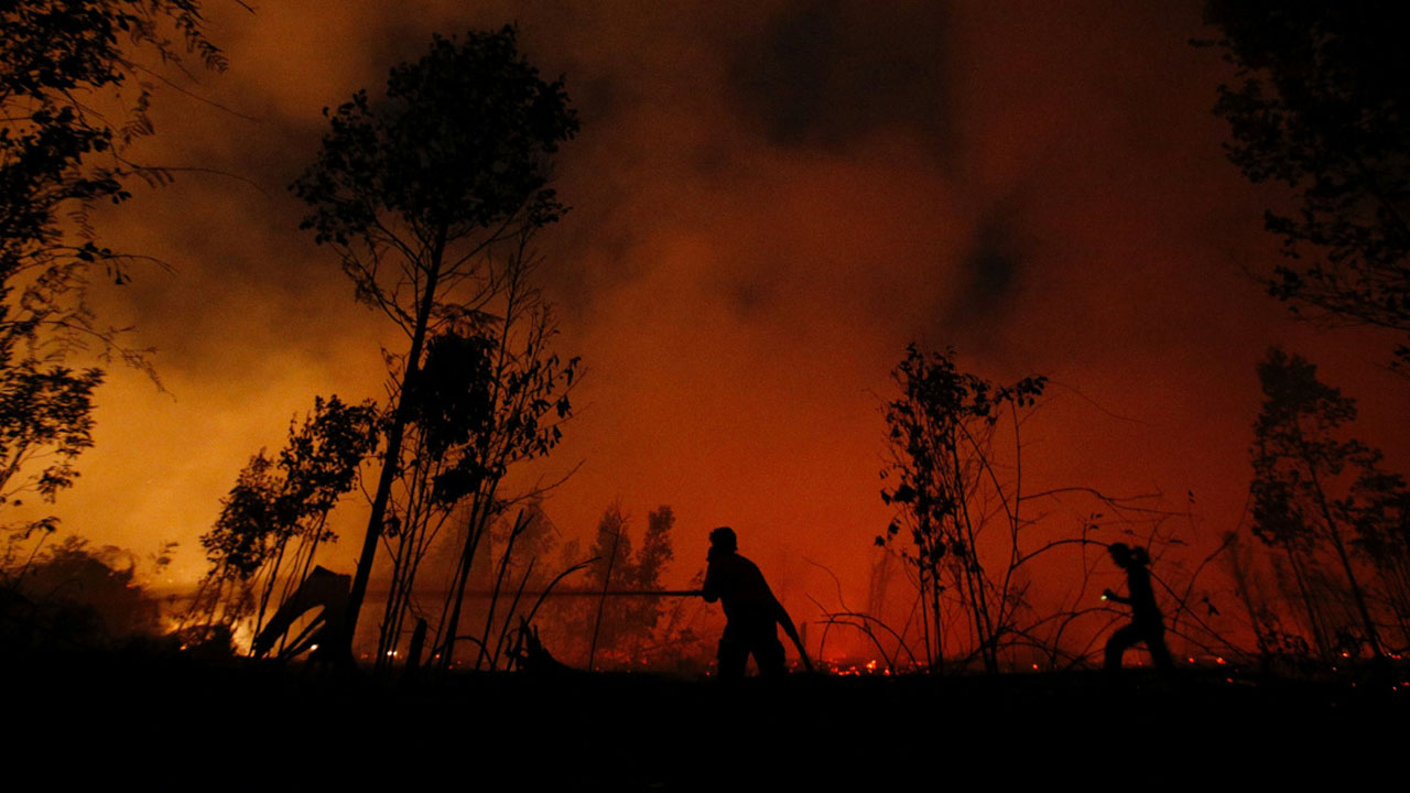 SOUTH-EAST-ASIA-HAZE-FIREFIGHTERS