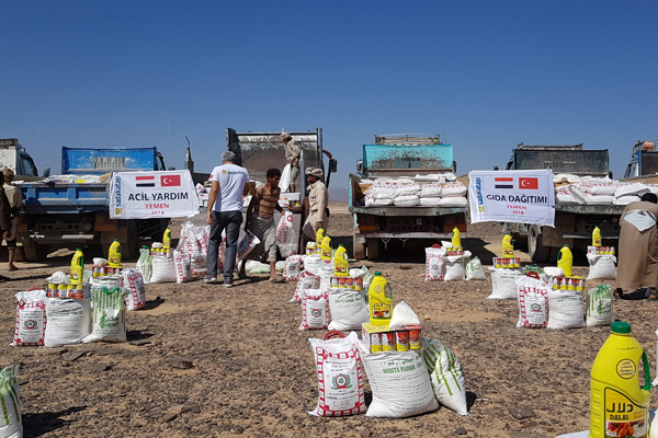 Sadakataşı-Derneğinden-Yemene-gıda-ve-hijyen-ürünleri-yardımı5