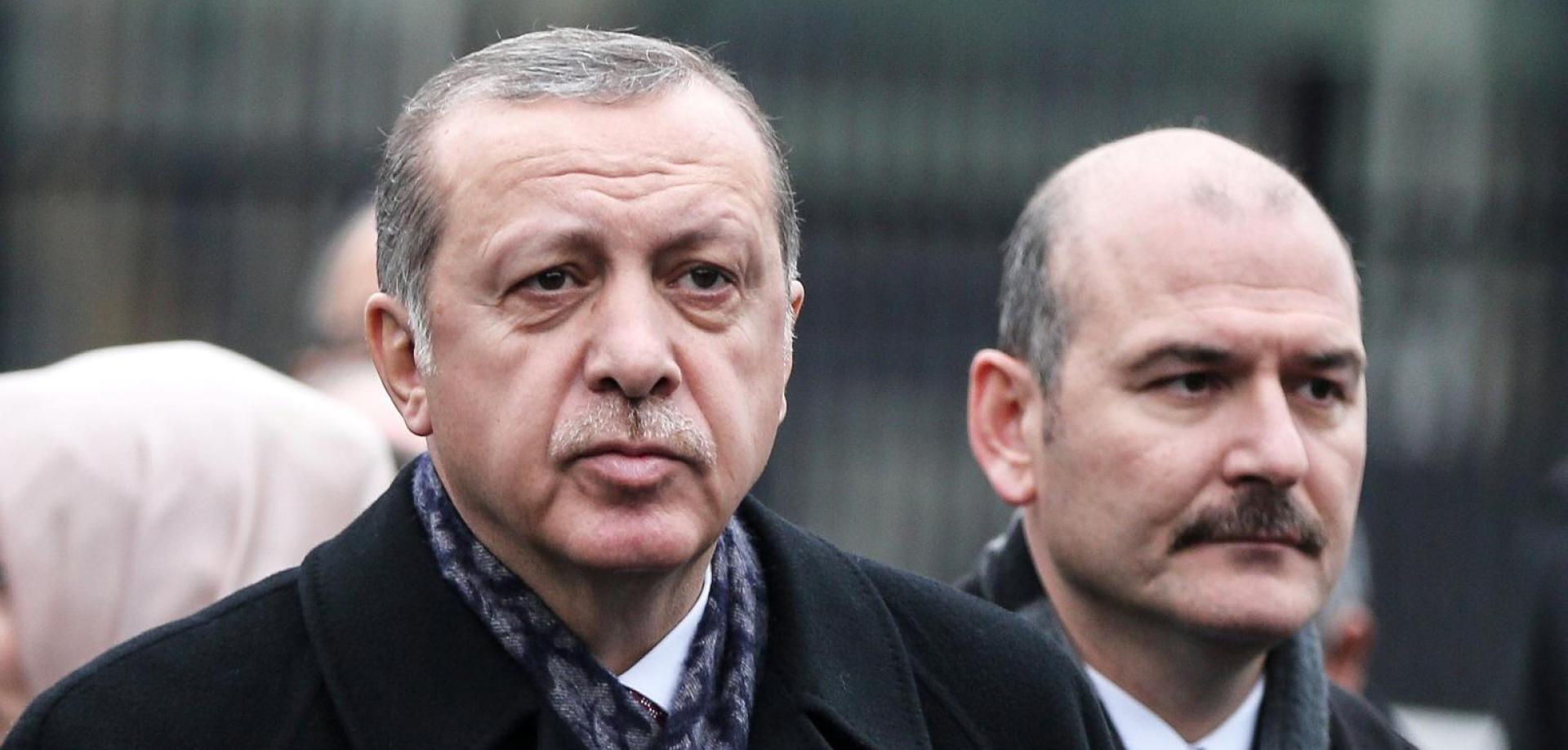 Turkish-President-Erdogan-at-the-site-of-Istanbul-terror-attacks