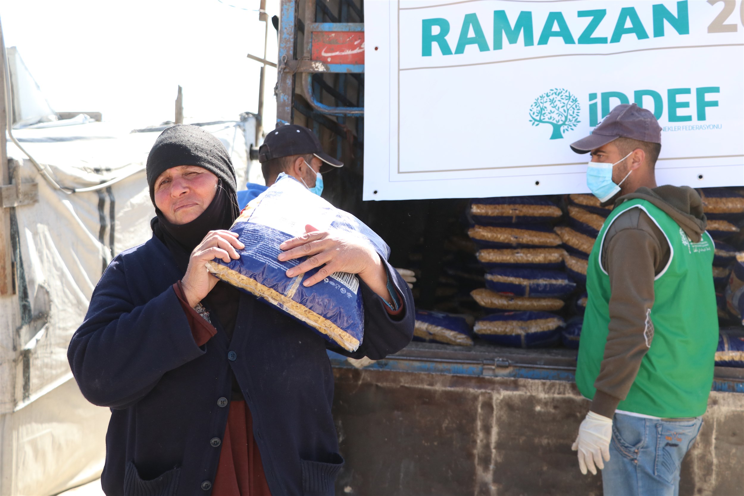 İDDEF'ten Lübnandaki Mültecilere Gıda Yardımı (7)