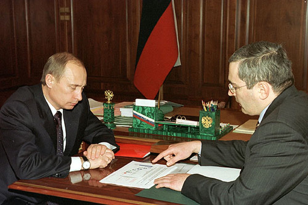 1280px-Vladimir_Putin_20_December_2002-1