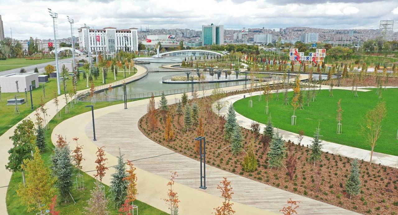 Ankara_Millet_Bahçesine_nasıl_gidilir_Ankara_AKM_millet_bahçesi_nerede_Ankara_Millet_Bahçesinde_otopark_var_mı (2)