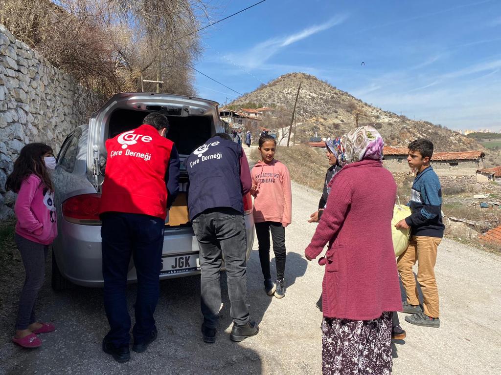 Ankarada 40 Aileye Hijyen Paketi ve Gıda Yardımları 04