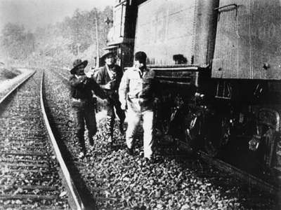 Scene-The-Great-Train-Robbery-Edwin-S