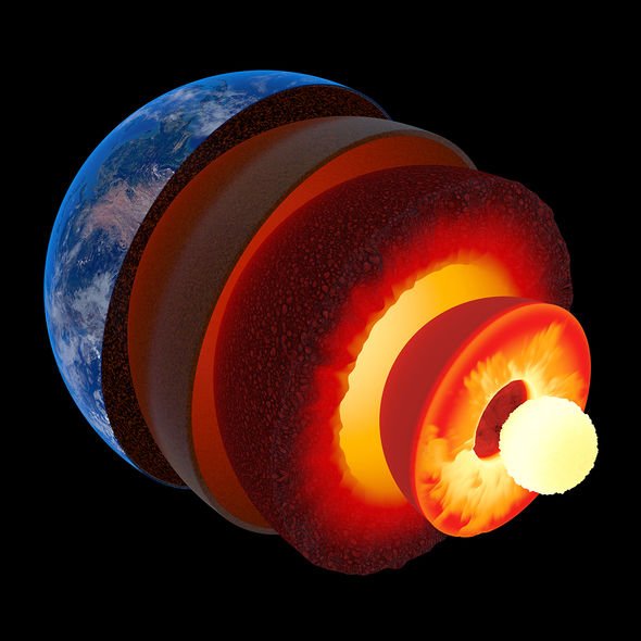 science-news-hidden-world-earth-inner-core-solid-iron-mushy-liquid-magnetic-field-3727120