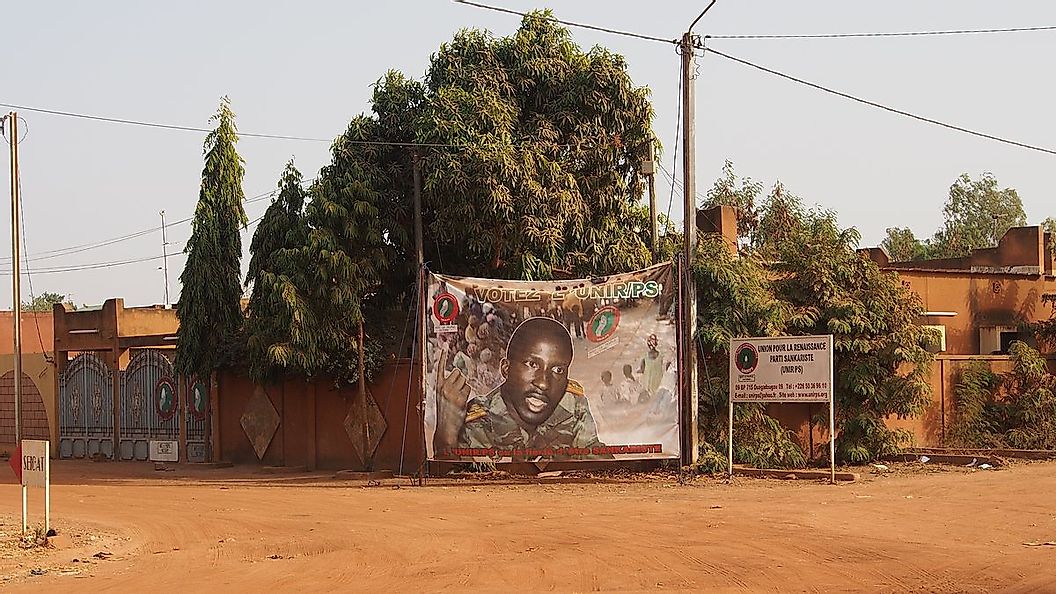 thomas-sankara-poster-ouagadougou-burkina-faso-sputniktilt-wikimedia
