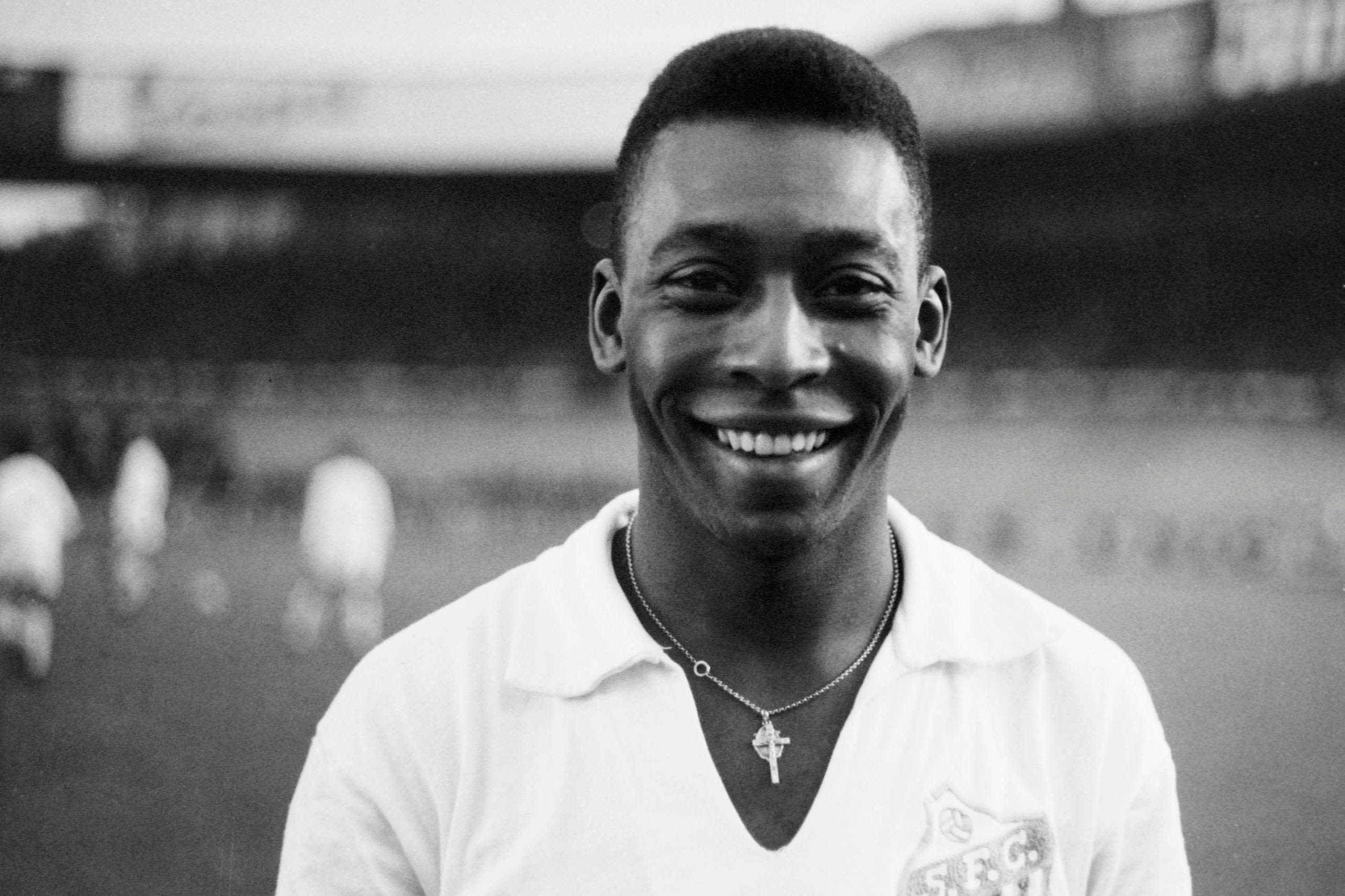 201223054252-file-pele-santos-1961