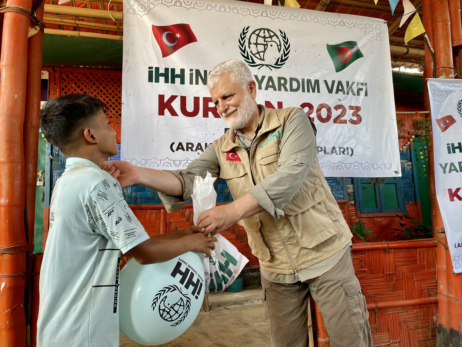 İHH 3 milyona yakın kişiye kurban eti ulaştırdı (1)