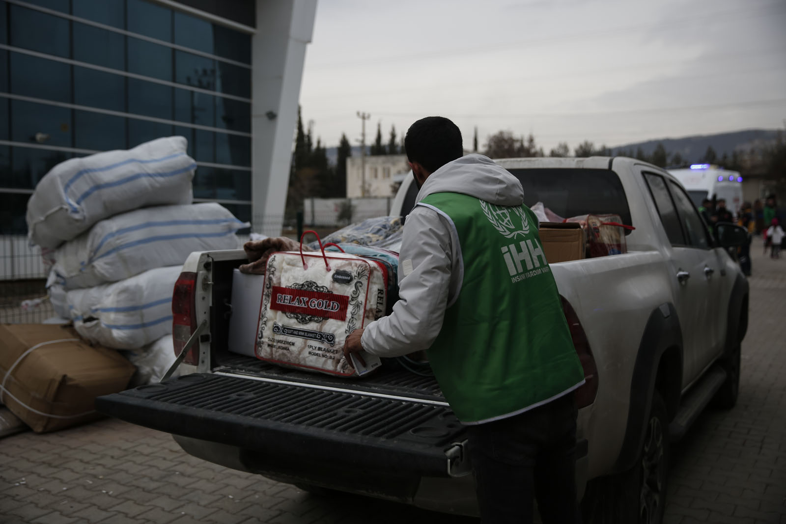 İHH deprem bölgelerinde 7 bin 21 kişiyle çalışıyor (9)