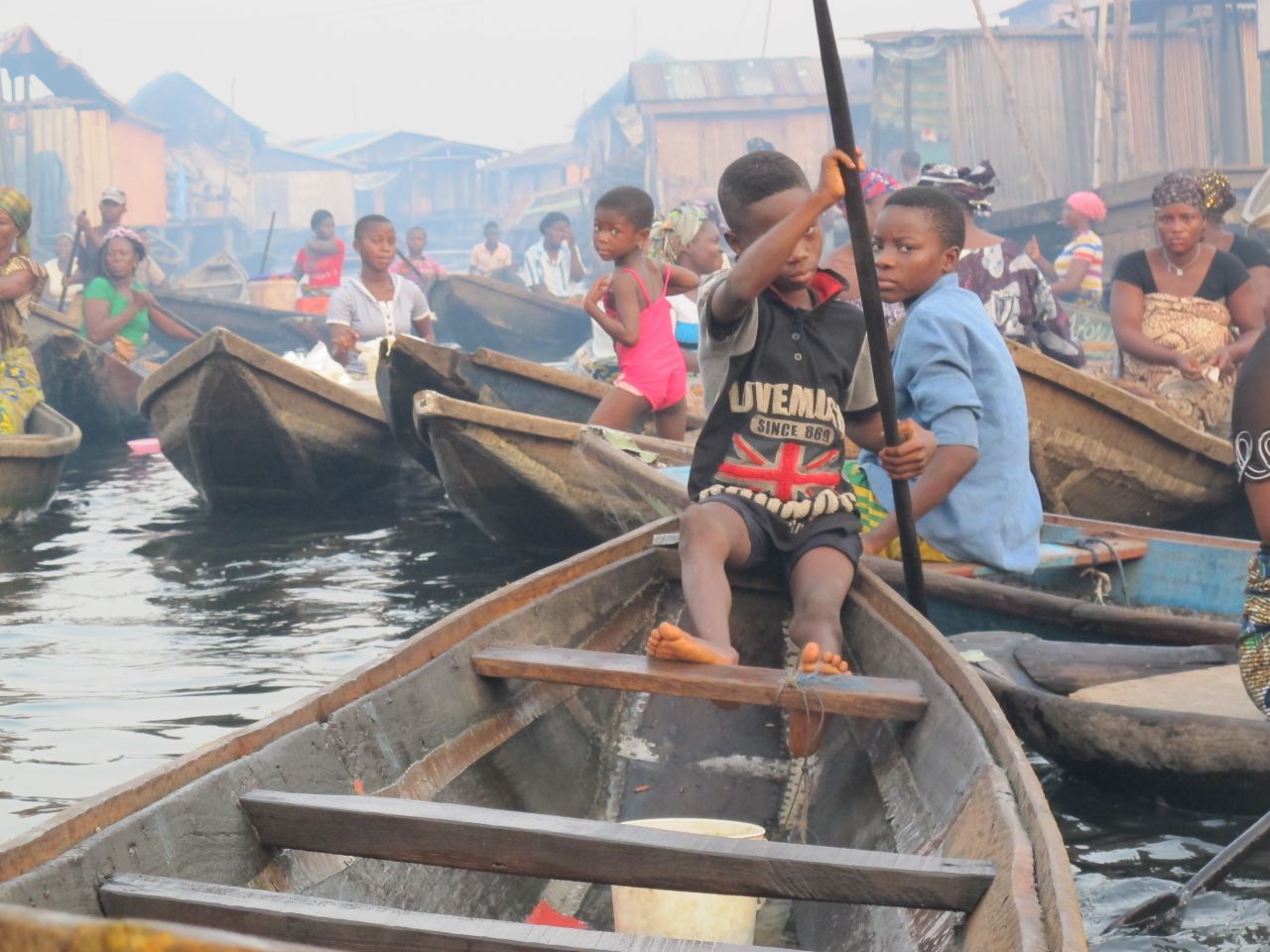 130328160340-makoko-nigeria-waterway