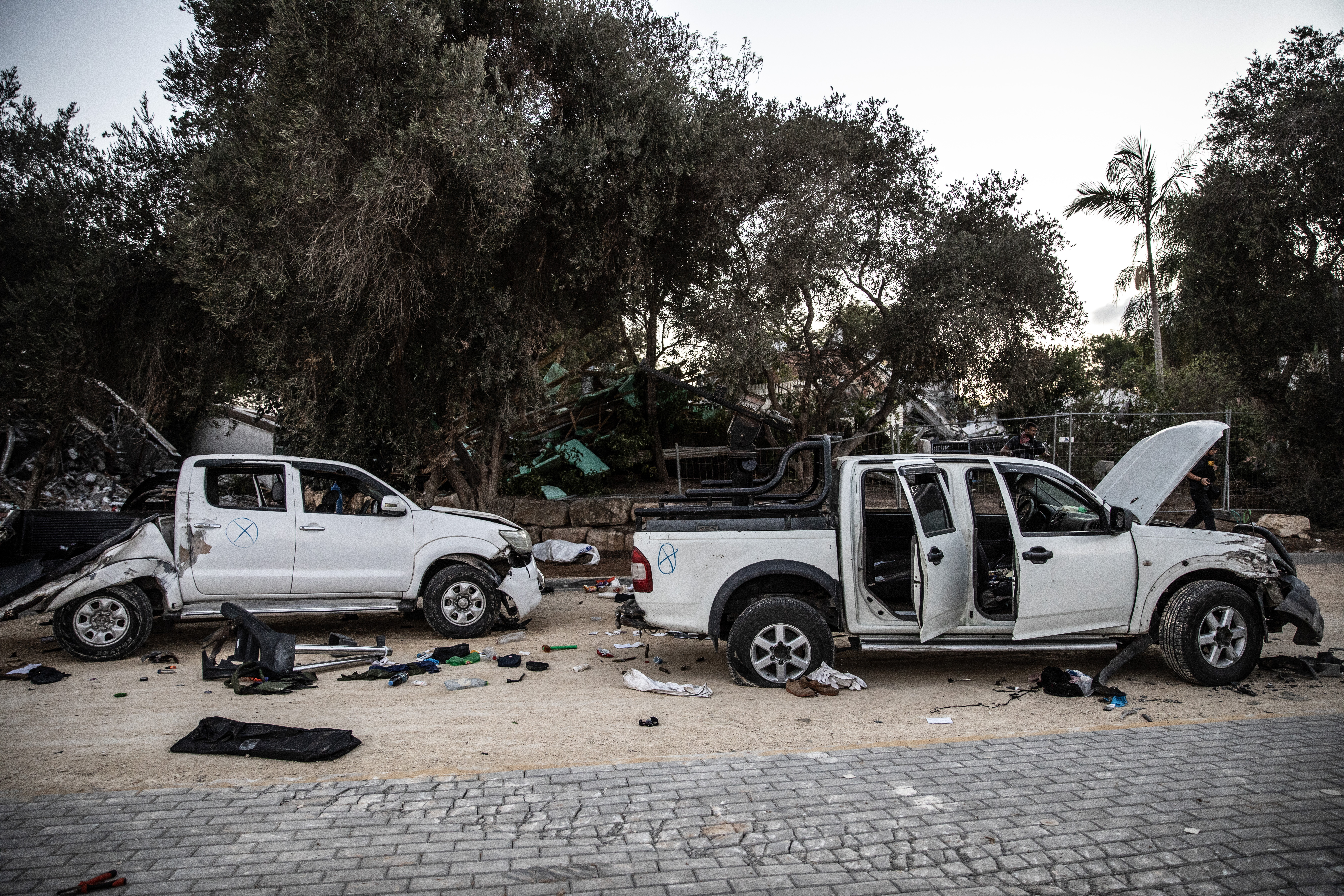 AA-20231011-32376760-32376741-FILISTINLI_GRUPLARIN_SIZMA_OPERASYONU_GERCEKLESTIRDIGI_YAHUDI_YERLESIM_BIRIMINDE_CATISMALARIN_IZLERI