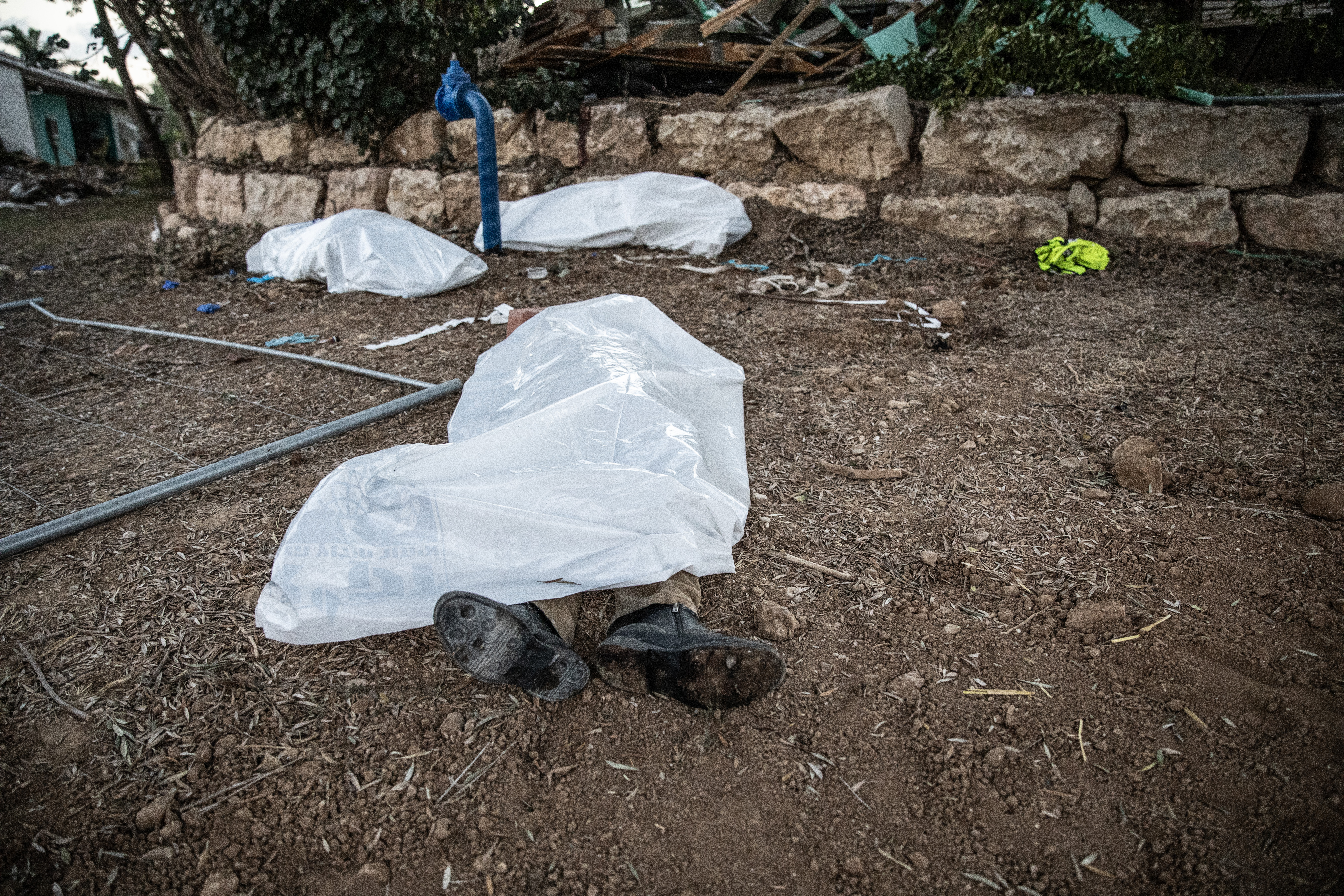 AA-20231011-32376760-32376743-FILISTINLI_GRUPLARIN_SIZMA_OPERASYONU_GERCEKLESTIRDIGI_YAHUDI_YERLESIM_BIRIMINDE_CATISMALARIN_IZLERI