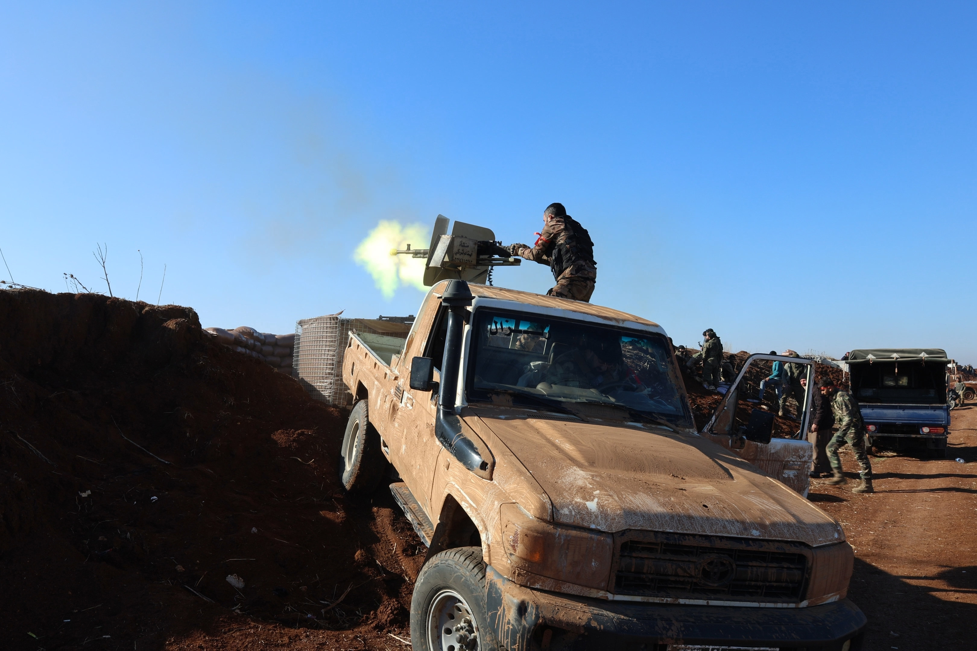 AA-20241201-36350176-36350172-SURIYE_MILLI_ORDUSUNUN_OZGURLUK_SAFAGI_OPERASYONUNDA_TEROR_ORGUTU_PKKYPGYE_KARSI_ILERLEYISI_SURUYOR