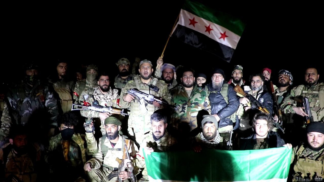 AA-20250107-36685684-36685681-SMO_BARIS_PINARI_HAREKATI_BOLGESINDEKI_CEPHE_HATLARINA_TANK_VE_ARAC_SEVKIYATI_YAPTI