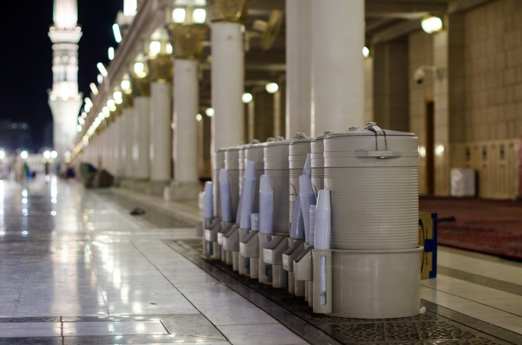 Zamzam-water-in-Makkah-1024x678
