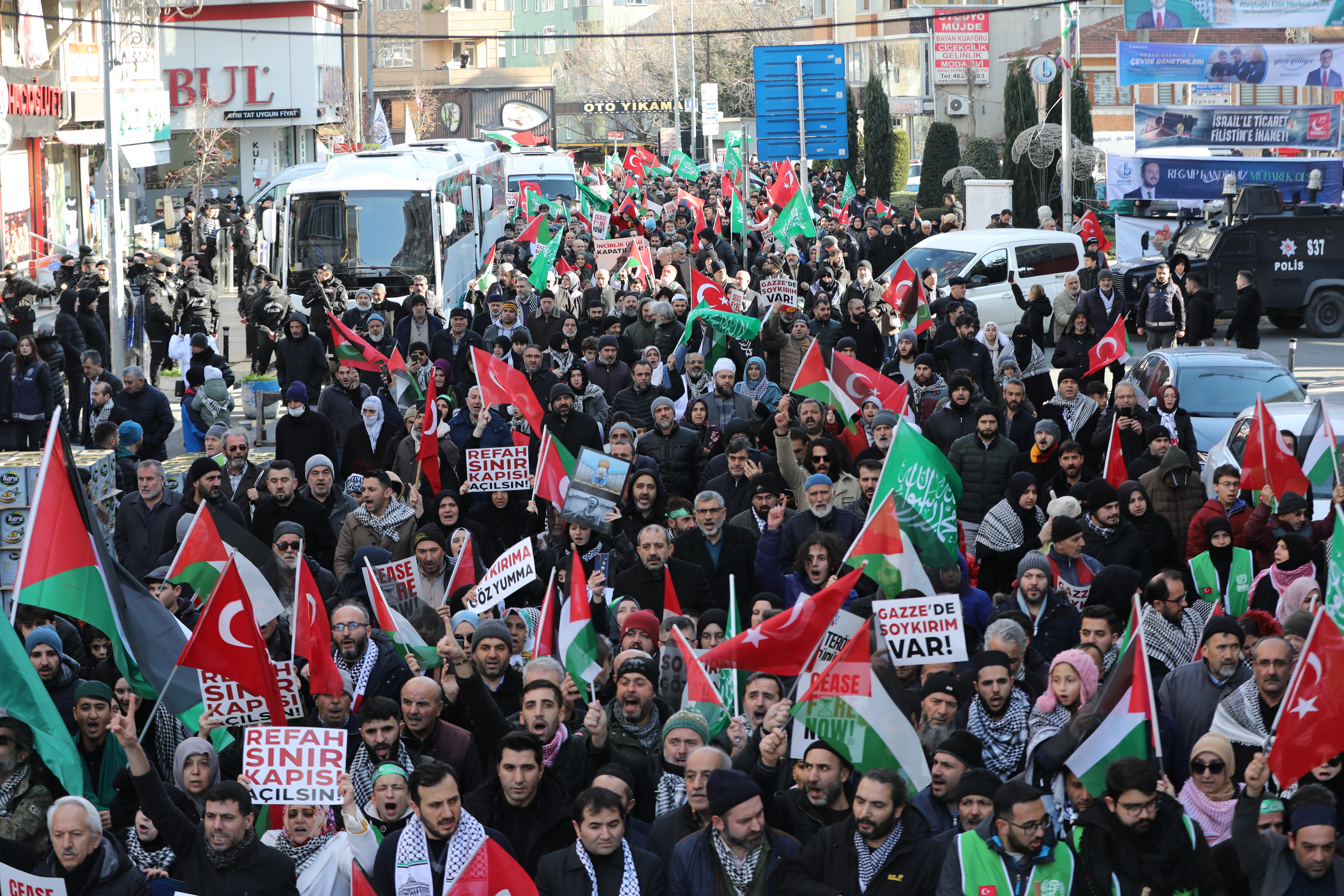 _Bağcılar'da on binlerin katılımıyla şehitlerimiz ve Filistin için yürüyüş_ (13)