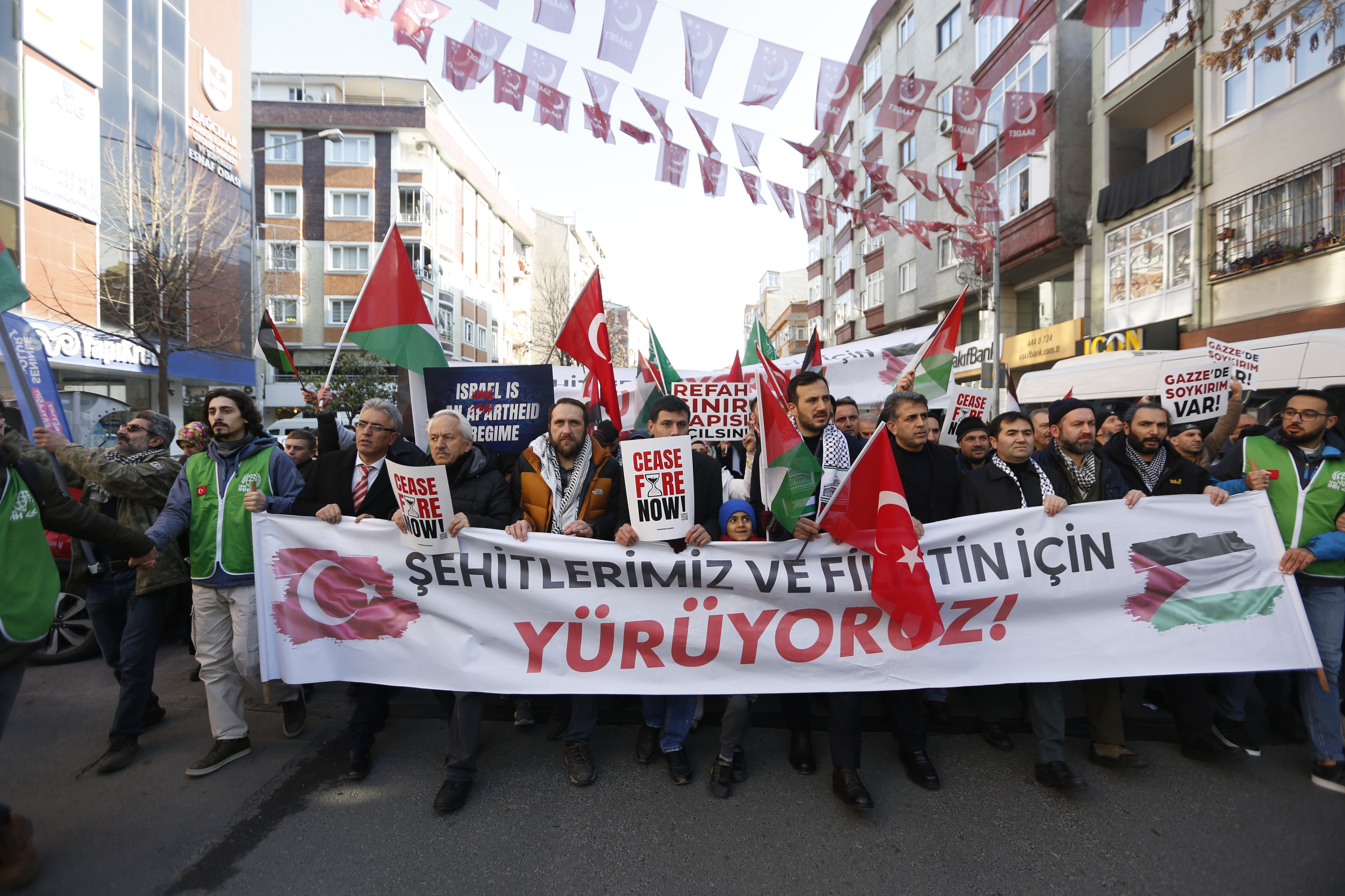 _Bağcılar'da on binlerin katılımıyla şehitlerimiz ve Filistin için yürüyüş_ (2)