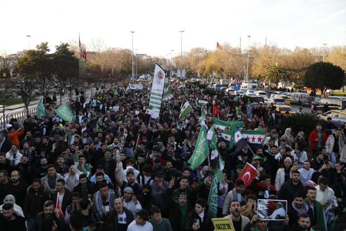 b2647f4e-87c1-4622-bc57-ca235c50d13e