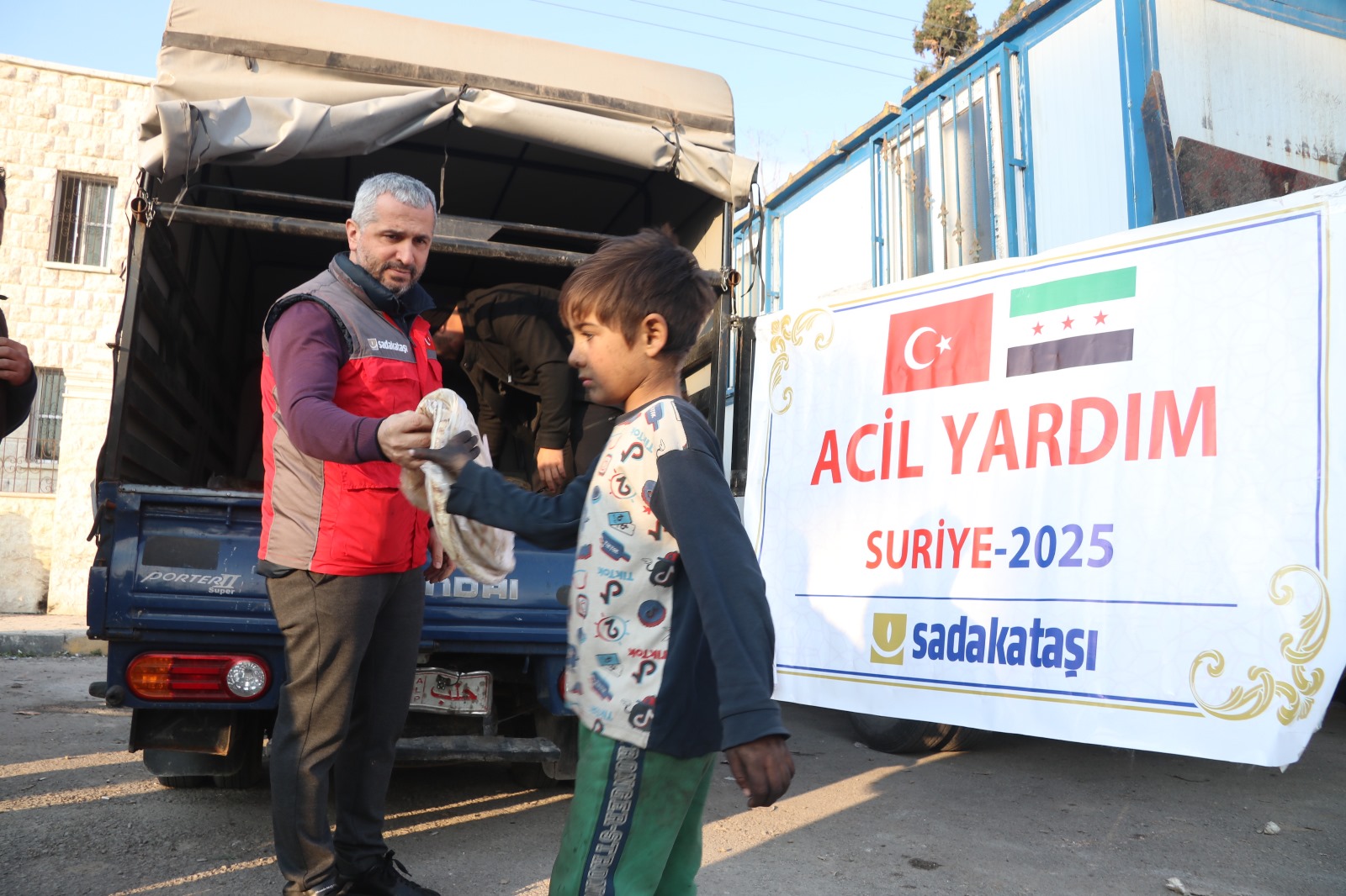 Sadakataşı'ndan Suriye Halkına Acil Yardım