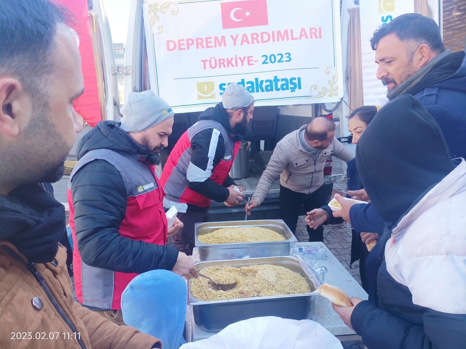 sıcak yemek dağıtımı