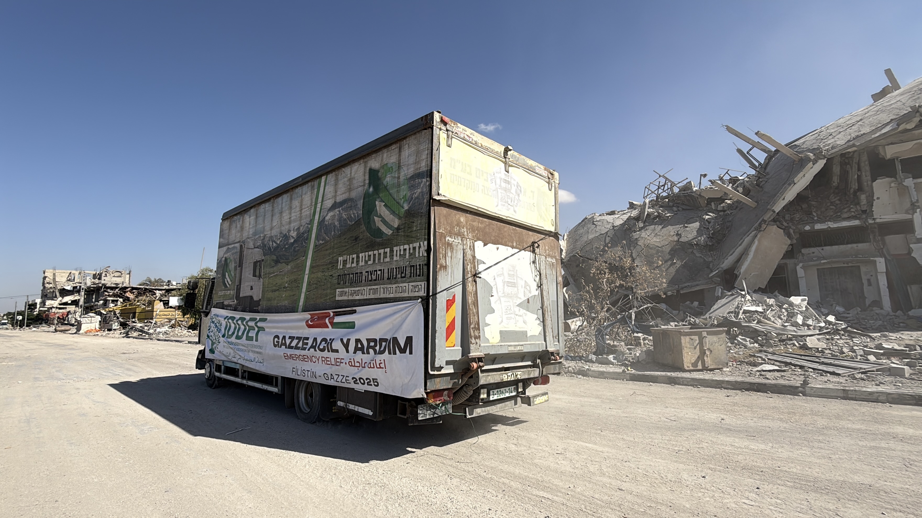 İDDEF, Gazze'de Ateşkes Sonrası Yardımlarını Artırarak Sürdürüyor (4)