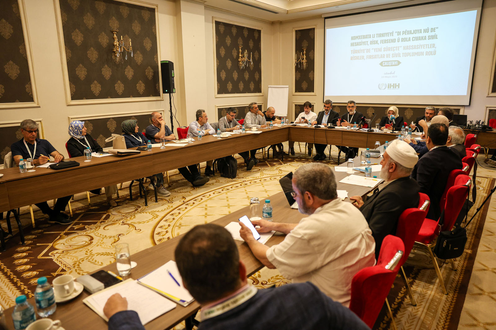 İHH İnsani Diplomasi Birimi'nin Düzenlediği Çalıştayın Detayları
