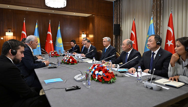 02.06_13_2_AA-38699100