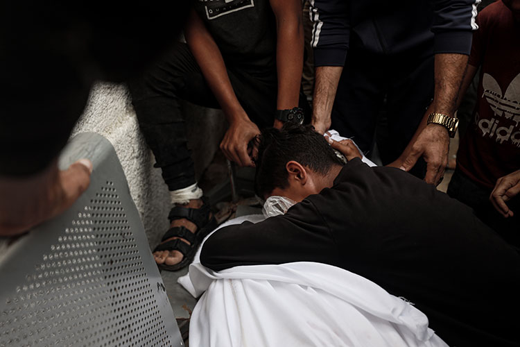 02.06_14_3_AA-38435168