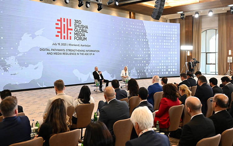 07_11_04_AA-38604815