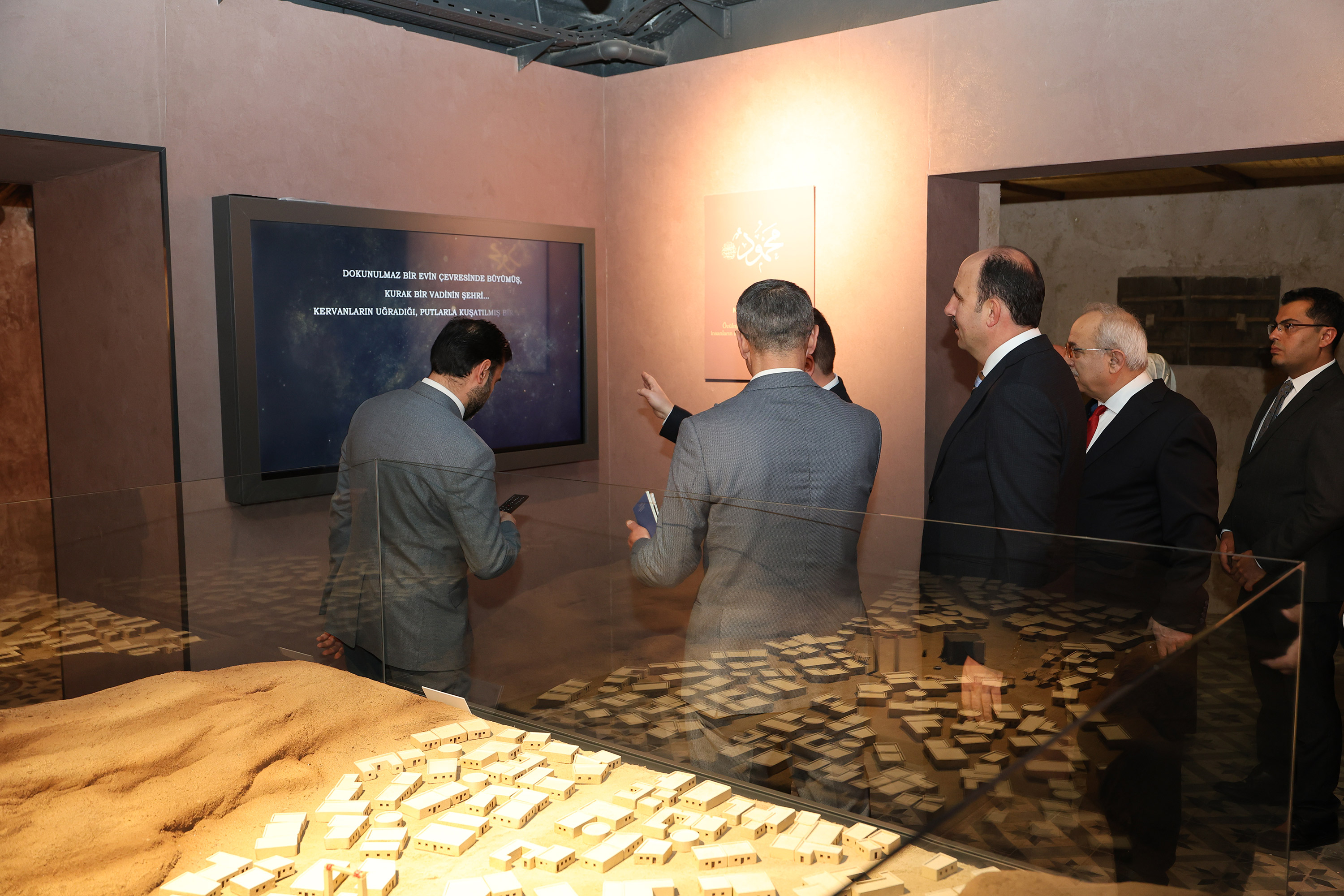 0YaeWIfr5zIb1TsTGFhbThy3ZjLSYWUpcYvYvbCs