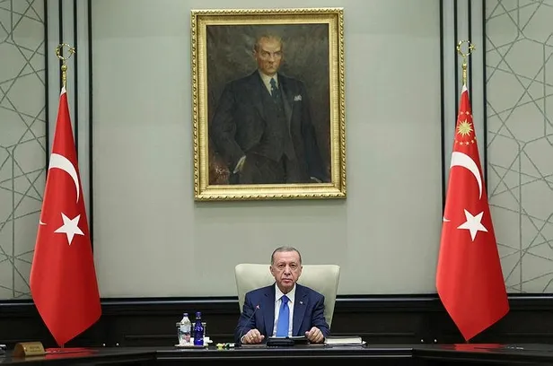 0x0-baskan-erdogandan-kabine-sonrasi-emekliye-ikramiye-mujdesi-5-bin-tl-odeme-yapmayi-kararlastirdik-1696916818725