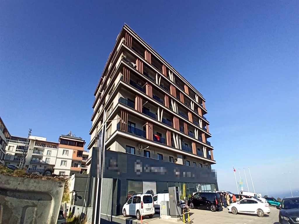 Belen Fatih Mahallesi’nde Oto Galerideki Yangın ve Tahliye Operasyonu