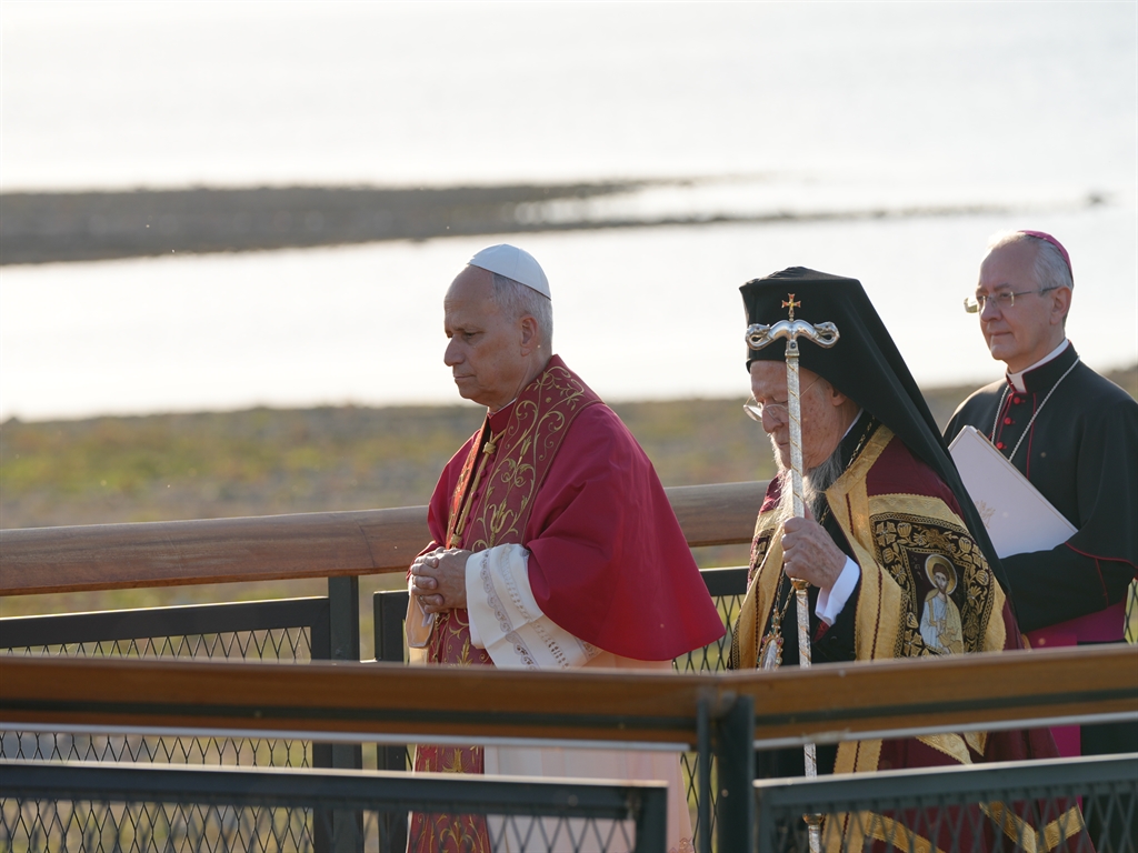 İznik'te 1700. Yıl Heyecanı: Papa ile Aziz Neophytos Bazilikası Önünde Buluşma