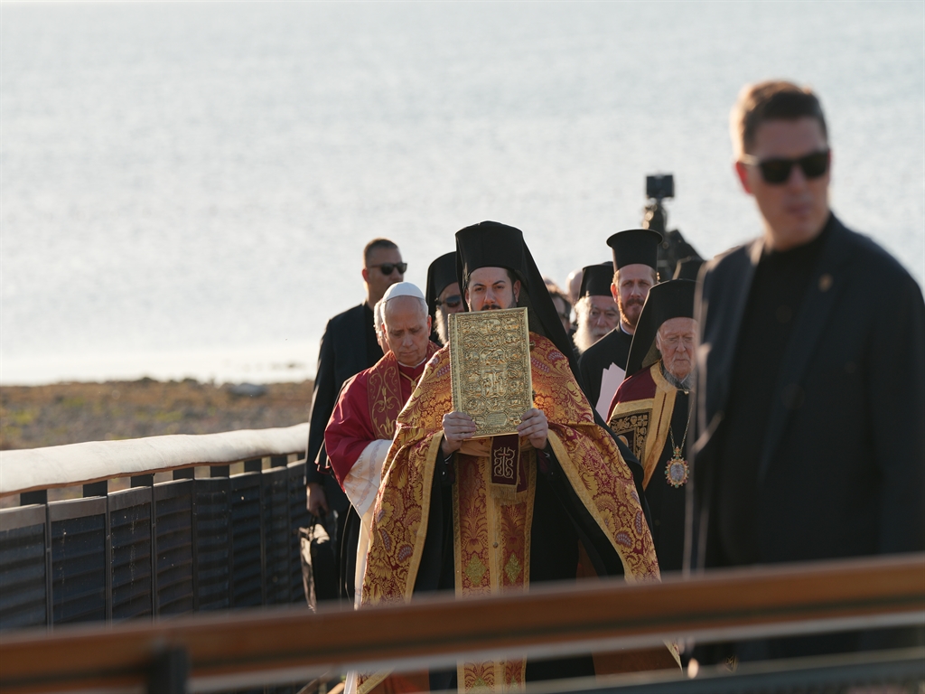 İznik'te 1700. Yıl Heyecanı: Papa ile Aziz Neophytos Bazilikası Önünde Buluşma