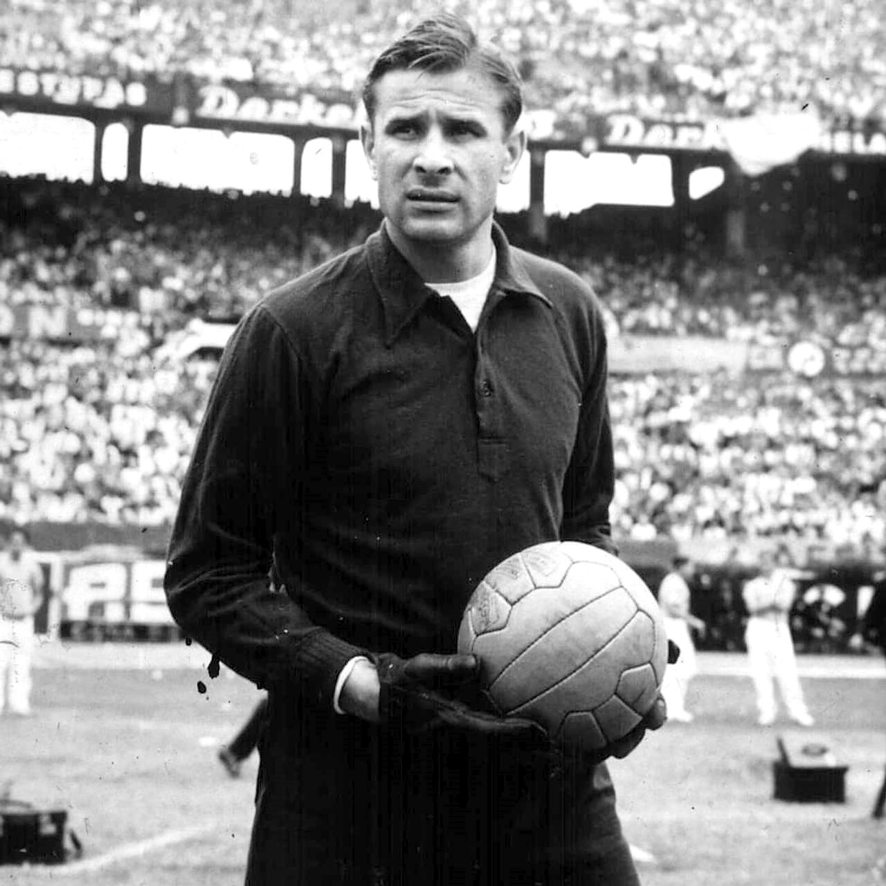 1721413257_lev-jashin-luchshij-vratar