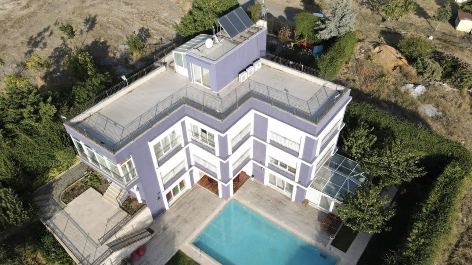 1758881199049-mor-menekse