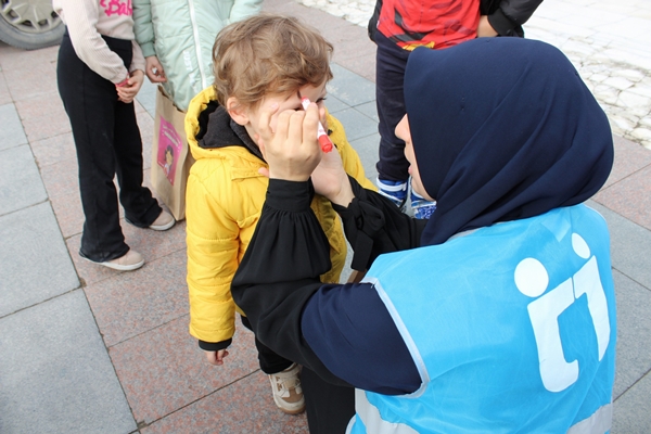 Yetim Vakfı'ndan Ramazan Coşkusu: 'Bu Ramazan Kalbine Dokun'