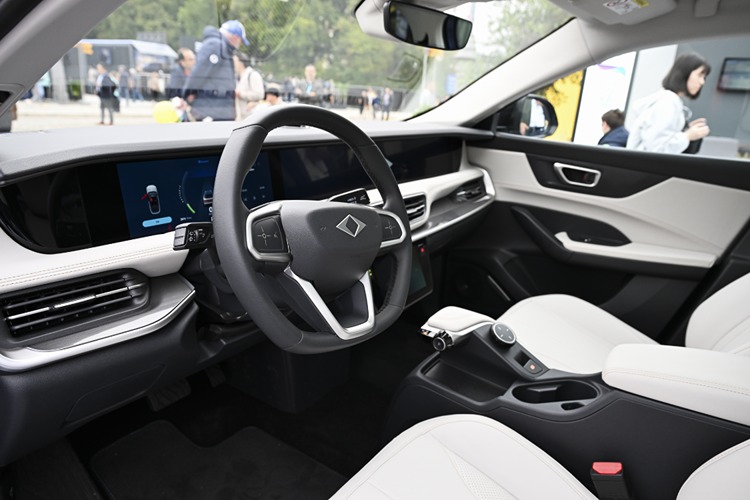 2025_09_20250909_2_70694510_116876430