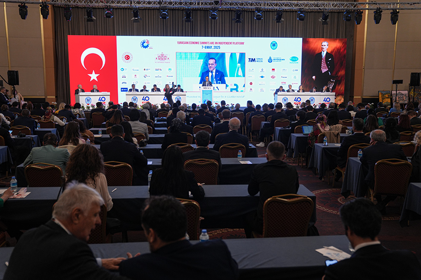 Dışişleri Bakan Yardımcısı Mehmet Kemal Bozay'dan Avrasya Ekonomi Zirvesi Açıklaması
