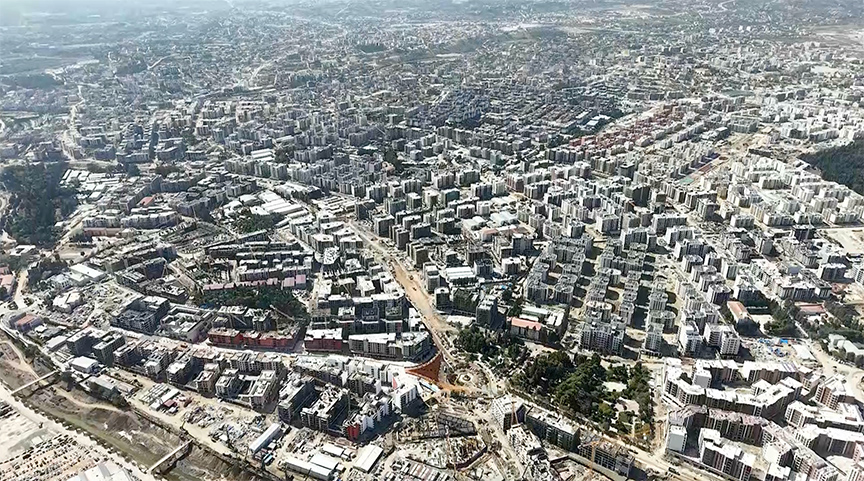 Hatay’da Atatürk Caddesi ve Çevresinde Yeniden Yapılanma: Hızla Yükselen Bağımsız Bölüm Sayıları ve Dev Projeler